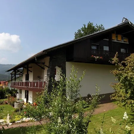 Gaestehaus Schreiner *